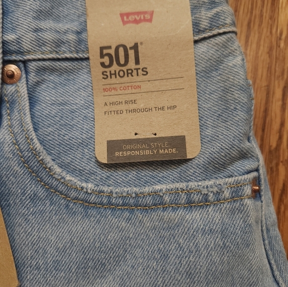Levis 501 Womens High Rise Shorts Size 29 Distressed Cut Off Button Fly NEW - Picture 2 of 11